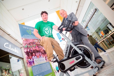 14E21PR1_Lee_Venn-ADP07 a ceidiog