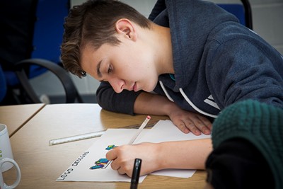 Llwyddo'n Lleol-6 ceidiog