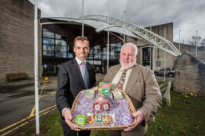 Ken Skates AM, Deputy Minister for Culture, Sport and Tourism shows his support for Hamper Llangollen with Colin Loughlin